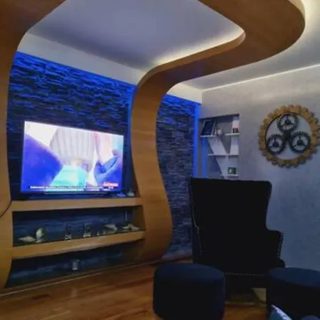 Luxe Hot Tube Apartment, With Views, Near Apartment