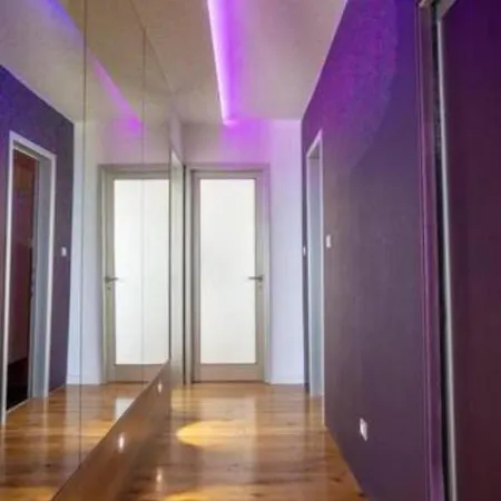 Luxe Hot Tube Apartment, With Views, Near Apartment *