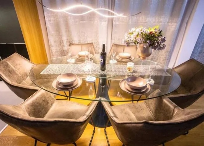 Appartement Luxe Hot Tube Apartment, With Views, Near *