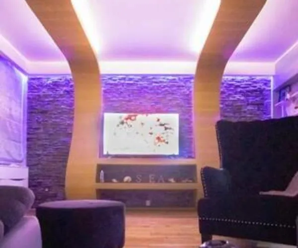 Luxe Hot Tube Apartment, With Views, Near Appartement *